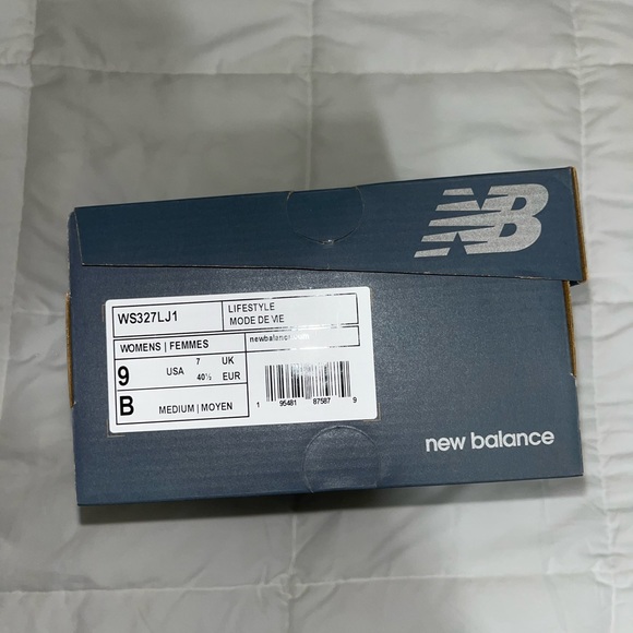New Balance Sneakers - Picture 2 of 7